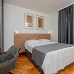 And Kudelik Apartment *