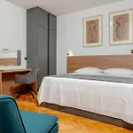 Apartment And Kudelik Trogir