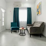 And Kudelik Apartment *