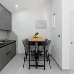 And Kudelik Apartment