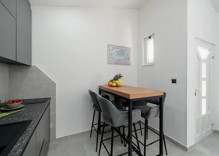 And Kudelik Apartment *